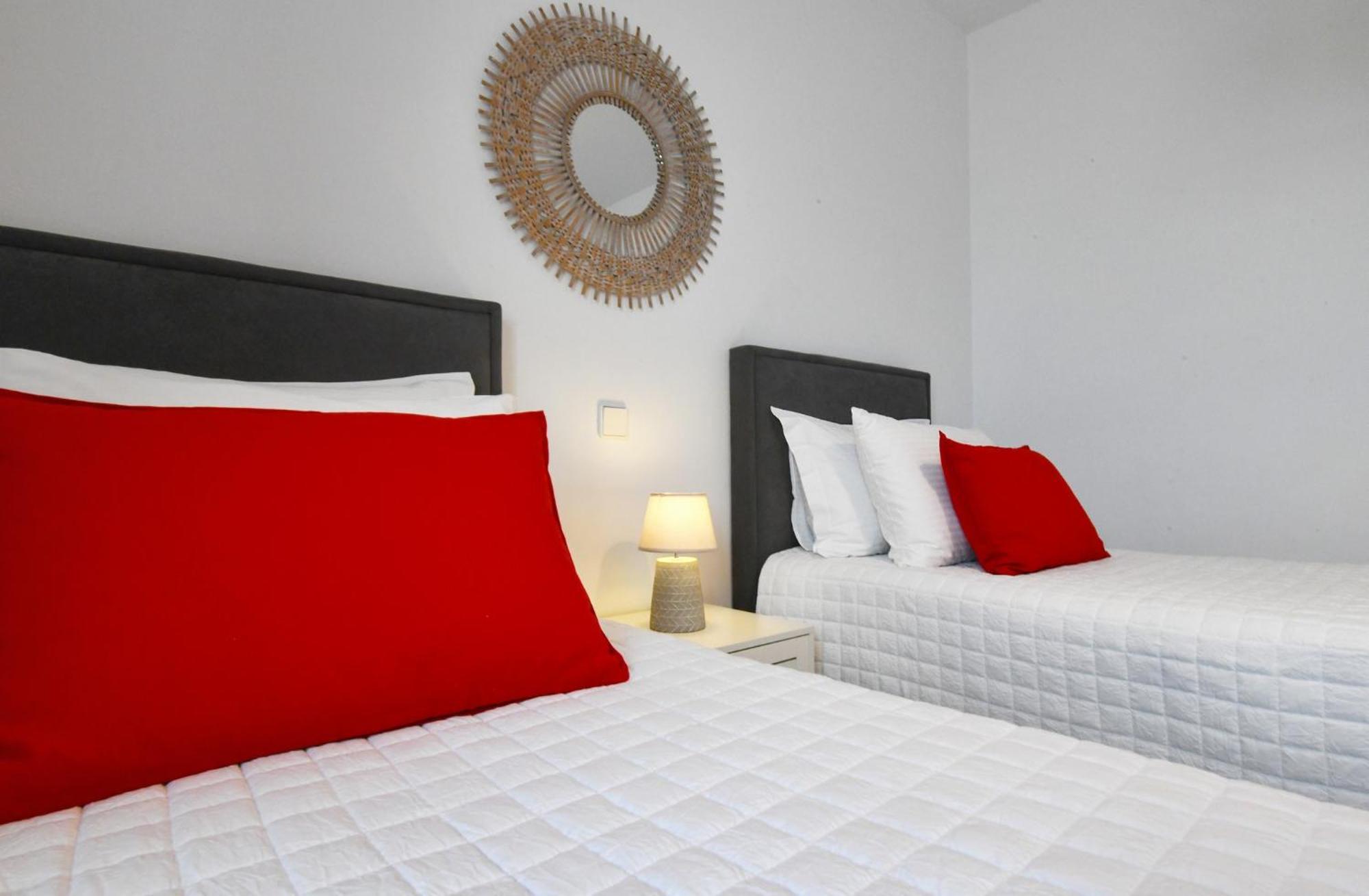 Amazing 2 Bedroom Apartment Overlooking The Marina Of Vourkari ภายนอก รูปภาพ